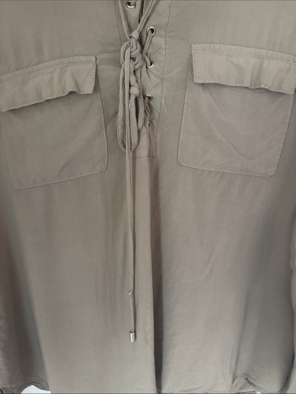 GUESS:Olive String-tieButton Front Blouse Size L - Picture 3 of 10